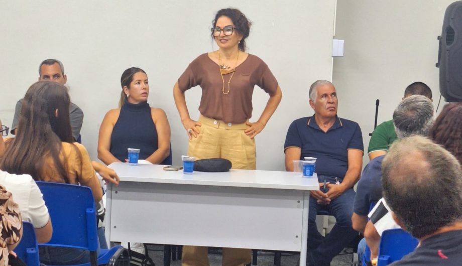 Reunião discute revitalização e segurança do Mercado Municipal do Amarelo