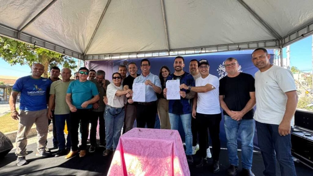 Itapemirim assina Ordem de Serviço para reestruturação de dois importantes campos de futebol
